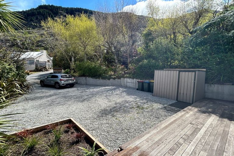 Photo of property in 8 Evergreen Place, Sunshine Bay, Queenstown, 9300