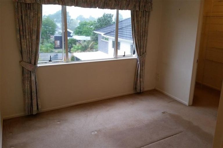 Photo of property in 2/17a Forrest Hill Road, Milford, Auckland, 0620