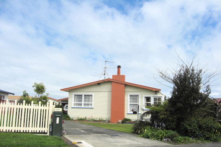 Photo of property in 60 Tennyson Crescent, Stoke, Nelson, 7011