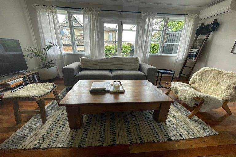 Photo of property in 6/331 Royal Road, Massey, Auckland, 0614