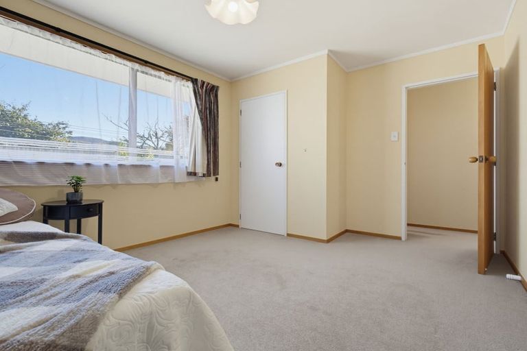 Photo of property in 10b Taurus Place, Kawaha Point, Rotorua, 3010