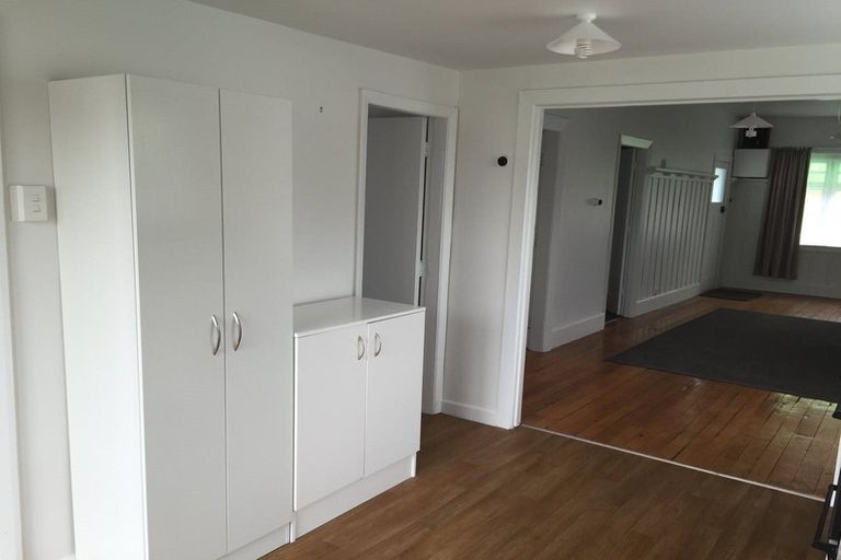 Photo of property in 11 Cradock Street, South New Brighton, Christchurch, 8062