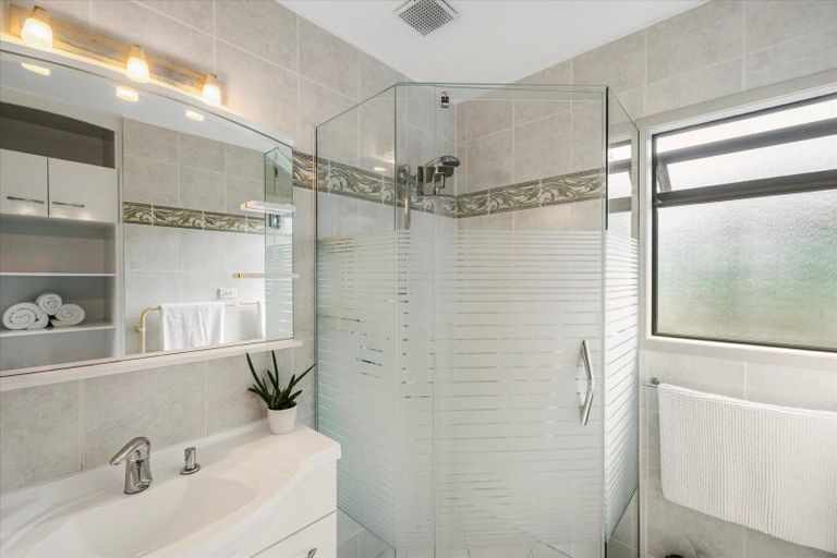 Photo of property in 395 Welcome Bay Road, Welcome Bay, Tauranga, 3112