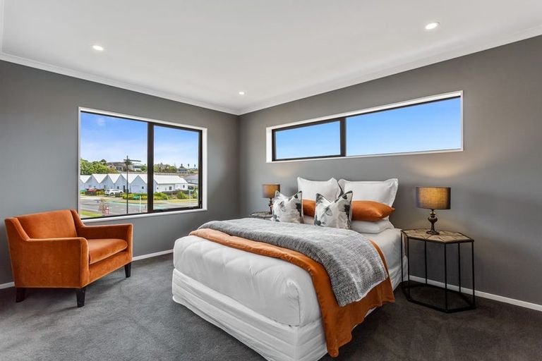 Photo of property in 1 Koura Drive, Red Beach, 0932