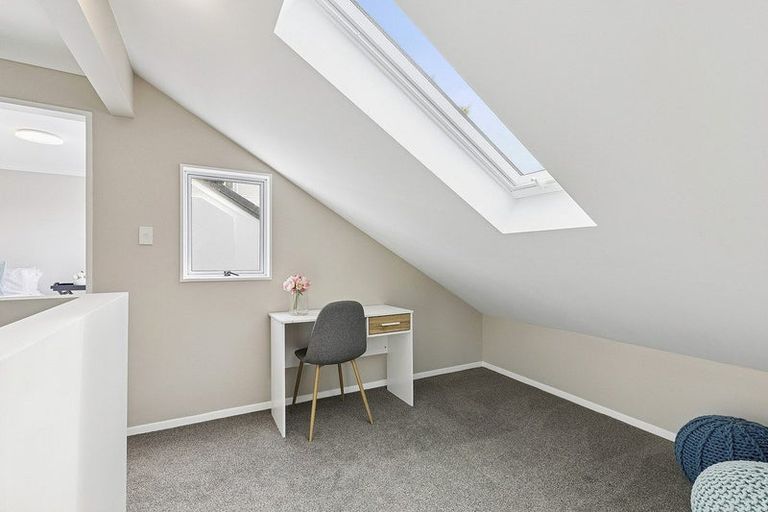 Photo of property in 156 Paremata Road, Paremata, Porirua, 5024