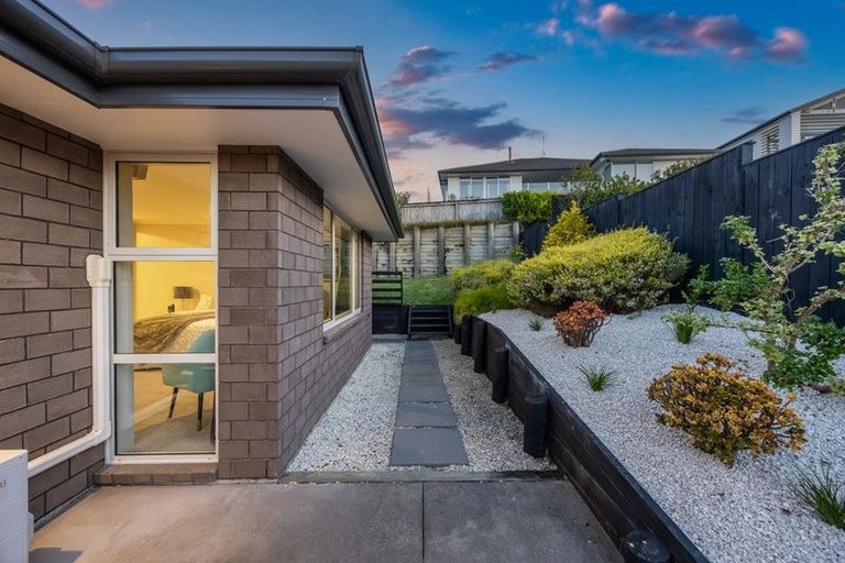 Photo of property in 18 Steamer Road, Silverdale, 0932