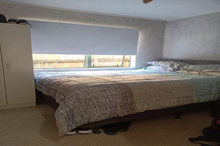 Photo of property in 1/28 Bernie Edwards Place, Botany Downs, Auckland, 2010