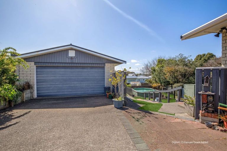 Photo of property in 102 Matai Street, Castlecliff, Whanganui, 4501