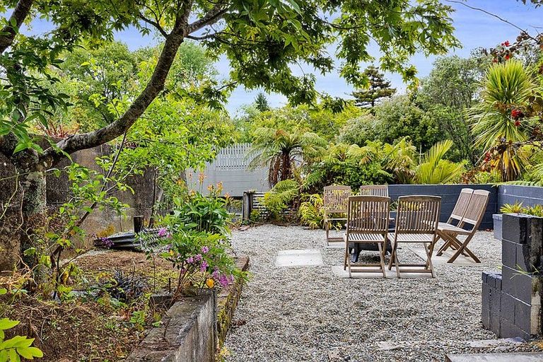 Photo of property in 7c Tasman Street, Vogeltown, New Plymouth, 4310