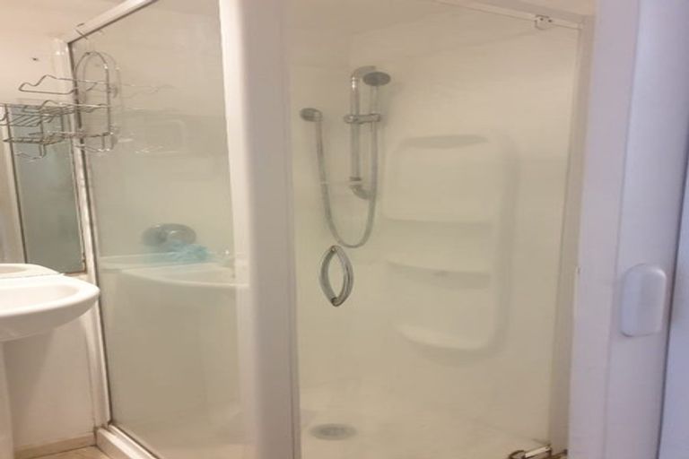 Photo of property in 678 Beach Road, Browns Bay, Auckland, 0630