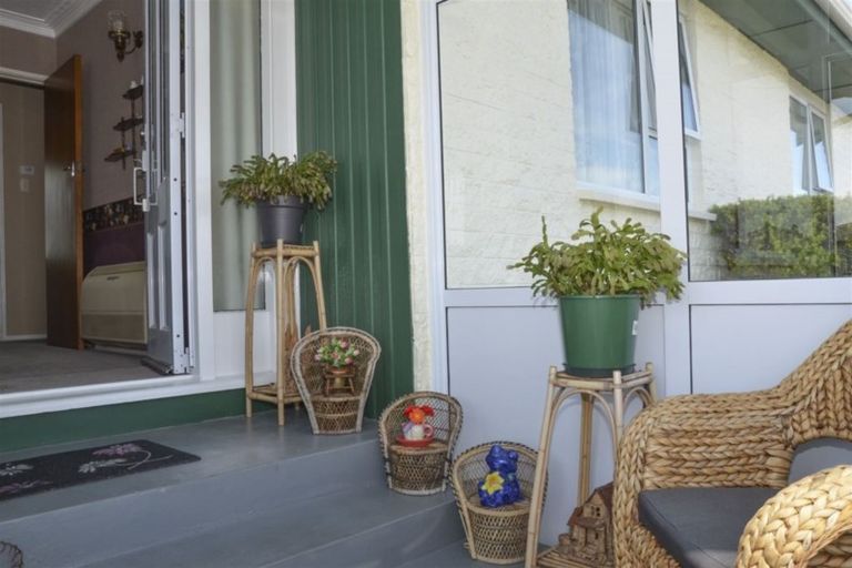 Photo of property in 75 Edinburgh Crescent, Waikiwi, Invercargill, 9810