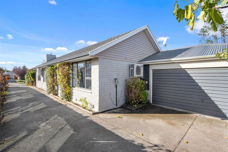 Photo of property in 39 Woodbury Street, Avonhead, Christchurch, 8042