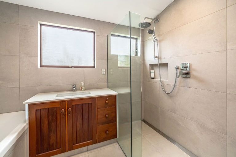 Photo of property in 12a Tararua Street, Masterton, 5810