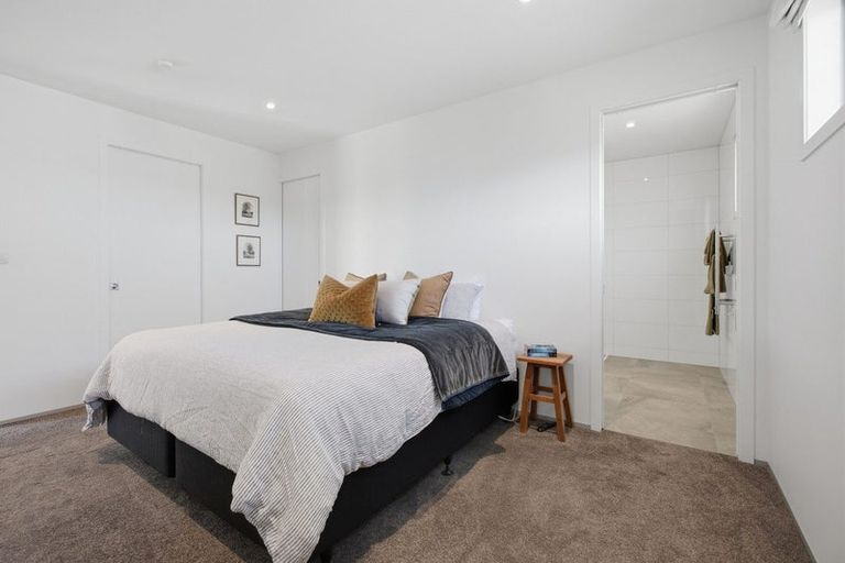 Photo of property in 21 Hine Street, New Plymouth, 4310