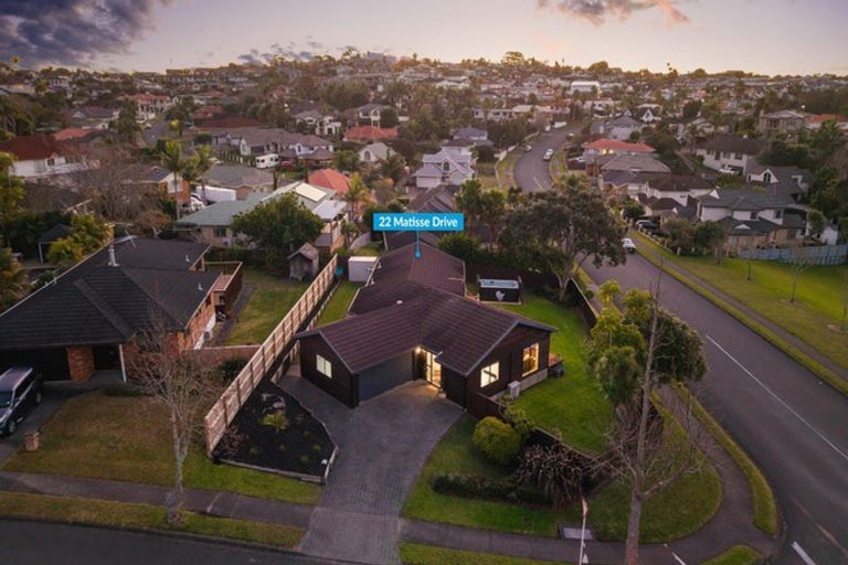 Photo of property in 22 Matisse Drive, West Harbour, Auckland, 0618