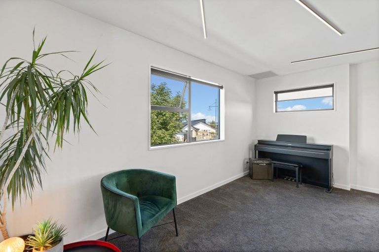 Photo of property in 1 De Surville Way, Pegasus, 7612