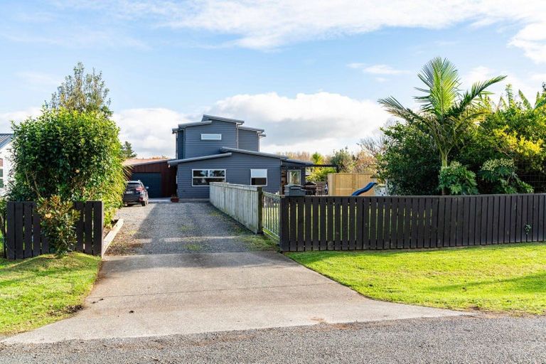 Photo of property in 16 Leslie Street, Mangawhai, 0505