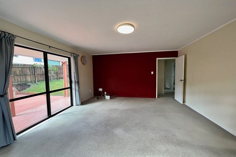 Photo of property in 1/42 Gatman Street, Birkdale, Auckland, 0626