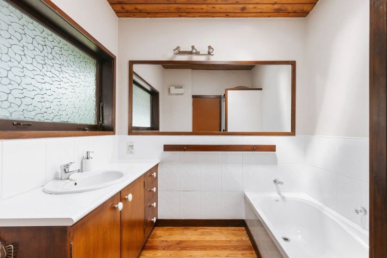 Photo of property in 44 Oceanview Road, Mount Maunganui, 3116