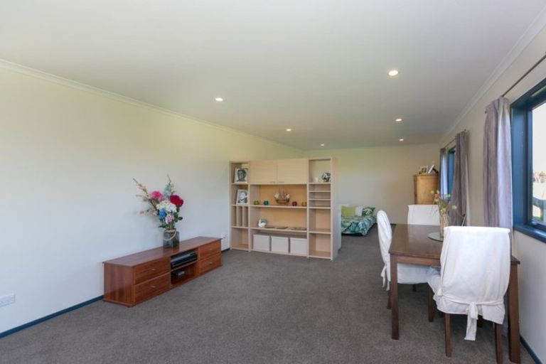 Photo of property in 930 Upland Road, Egmont Village, New Plymouth, 4372