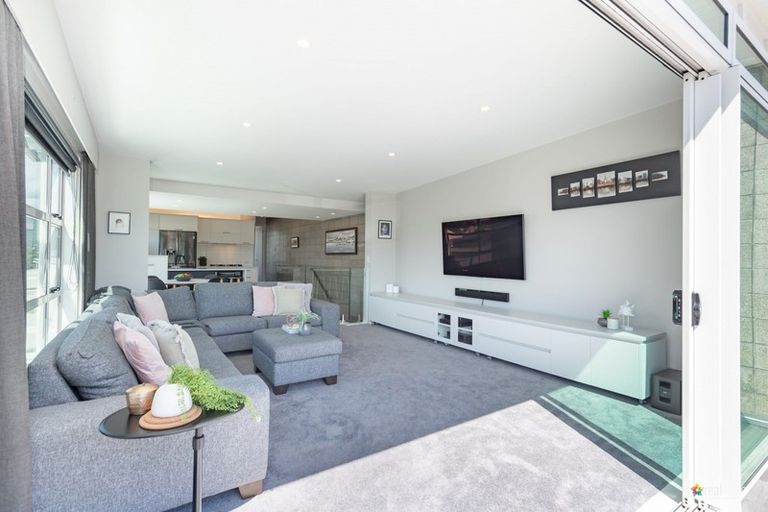 Photo of property in 6b Nelson Street, Petone, Lower Hutt, 5012