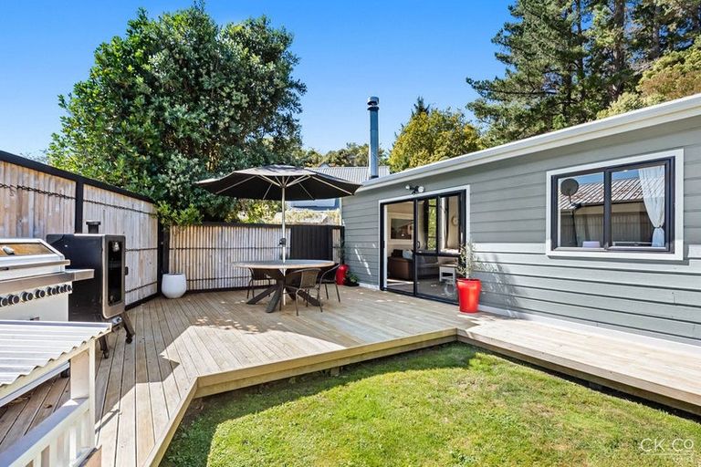Photo of property in 11 Mcmanaway Grove, Stokes Valley, Lower Hutt, 5019