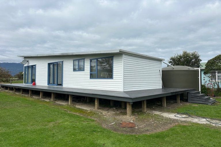 Photo of property in 47 Wharf Road, Karamea, 7893