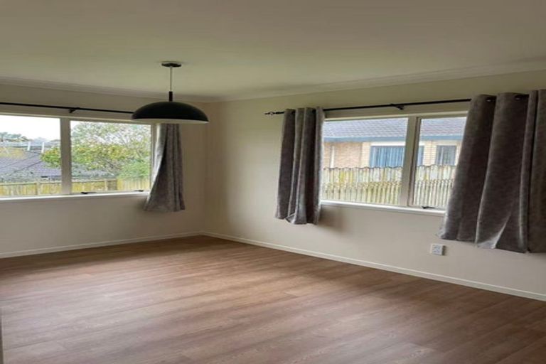 Photo of property in 53 Robin Brooke Drive, Flat Bush, Auckland, 2019
