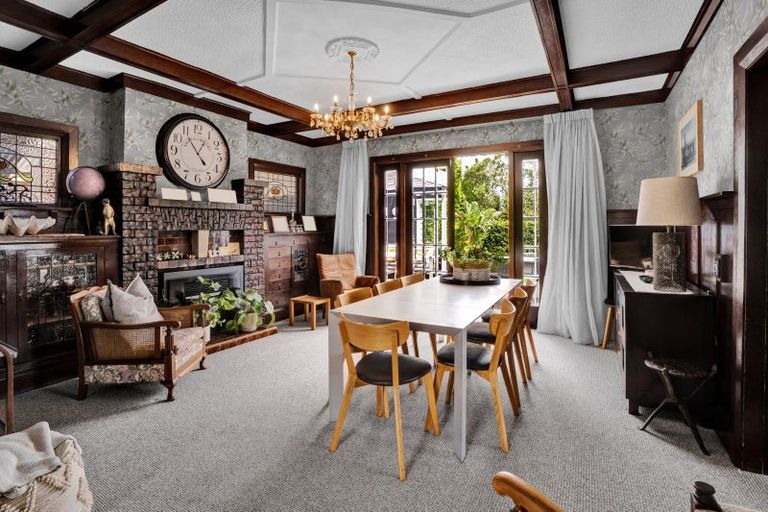 Photo of property in 34 Robe Street, New Plymouth, 4310