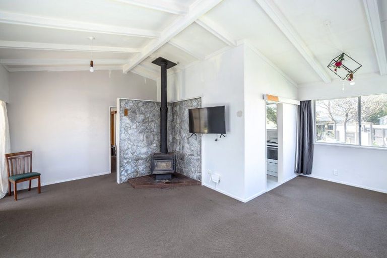 Photo of property in 6 Farrier Grove, Featherston, 5710