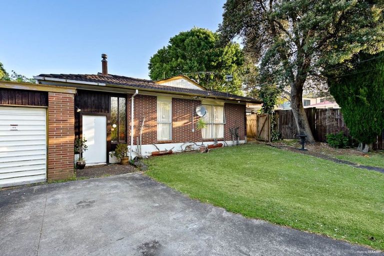 Photo of property in 1/35a Coniston Avenue, Te Atatu South, Auckland, 0610