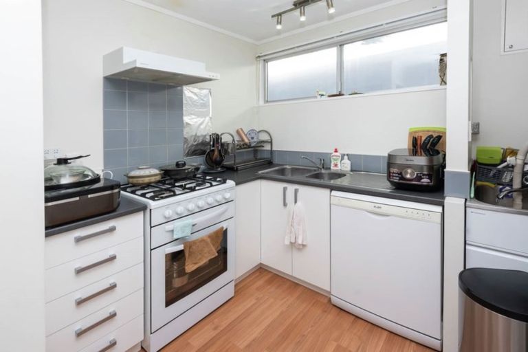Photo of property in 3/64 Hattaway Avenue, Bucklands Beach, Auckland, 2012