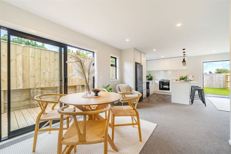 Photo of property in 42d Moeraki Road, Maoribank, Upper Hutt, 5018