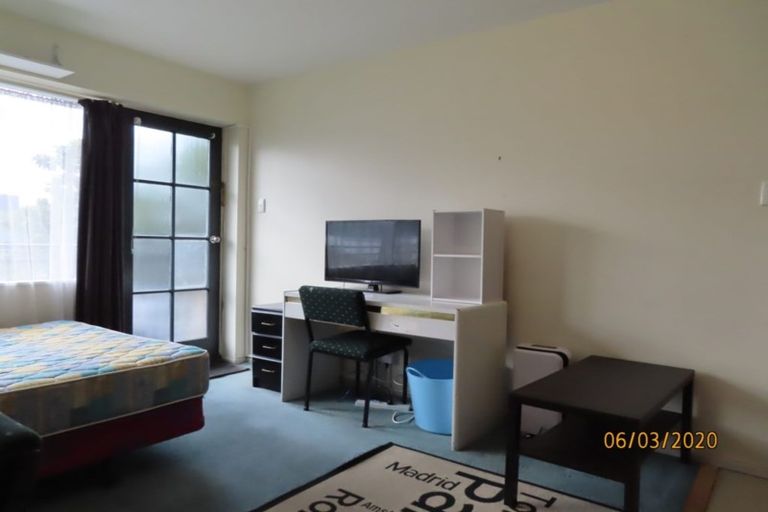 Photo of property in Avon Flats, 1-23/217 The Terrace, Wellington Central, Wellington, 6011