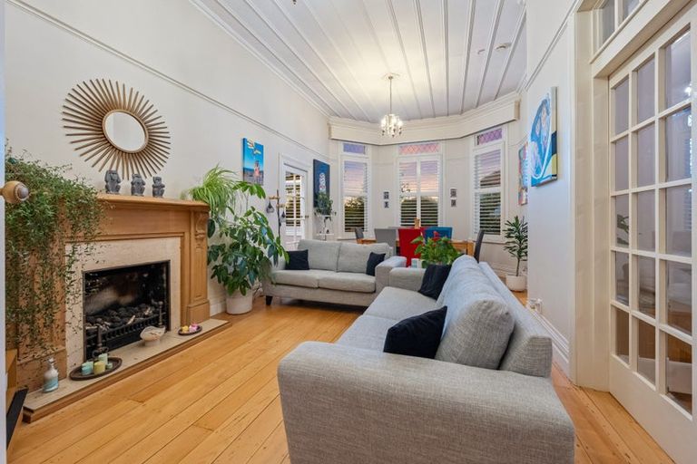 Photo of property in 8 Dodson Avenue, Milford, Auckland, 0620