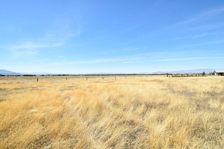 Photo of property in 122 The Drive, Twizel, 7999