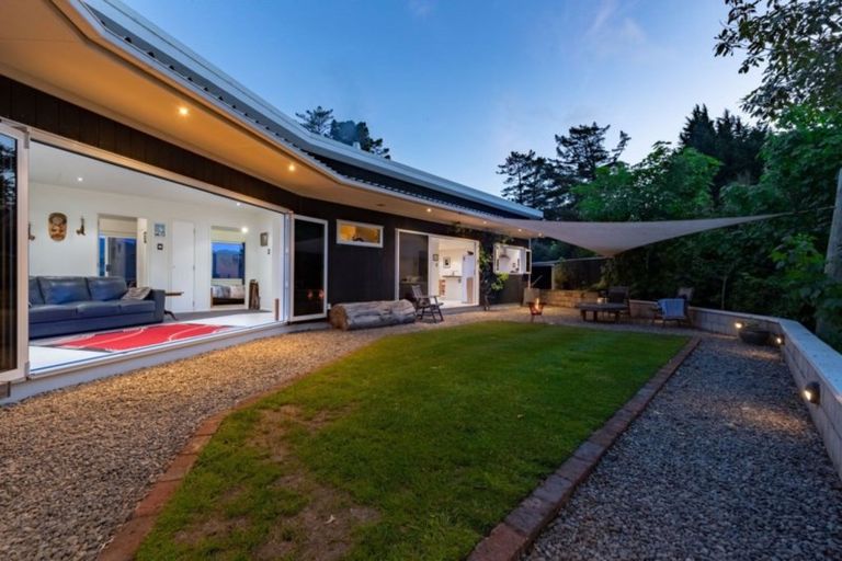 Photo of property in 14 Avro Road, Blue Mountains, Upper Hutt, 5371