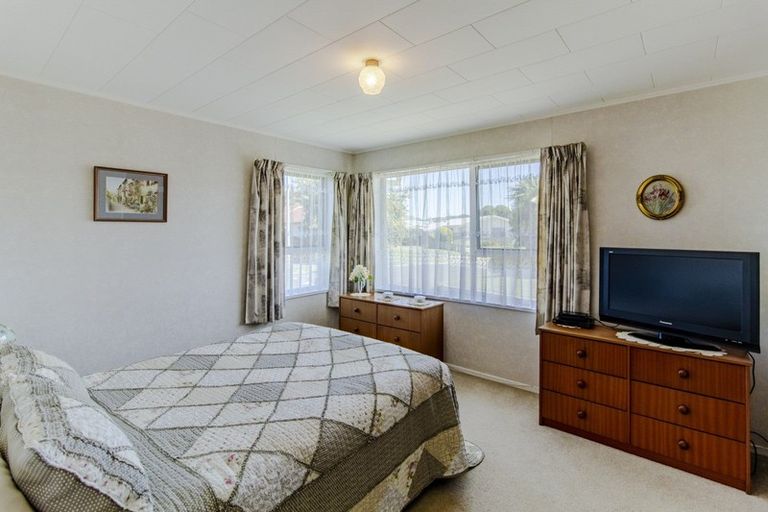 Photo of property in 29 Shortland Street, Tamatea, Napier, 4112