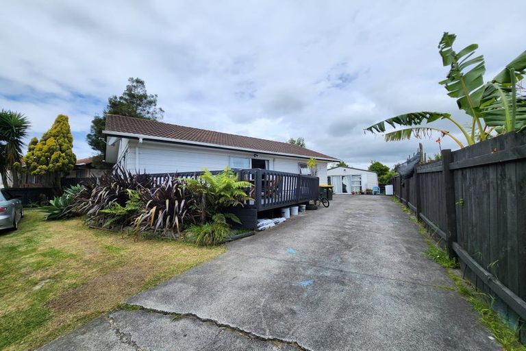 Photo of property in 60 Burundi Avenue, Clendon Park, Auckland, 2103