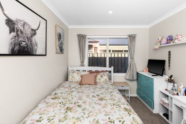 Photo of property in 22 Kaituna Place, Te Awa, Napier, 4110