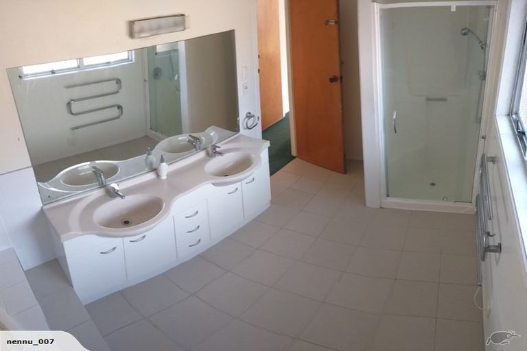 Photo of property in 108a Royal Road, Massey, Auckland, 0614