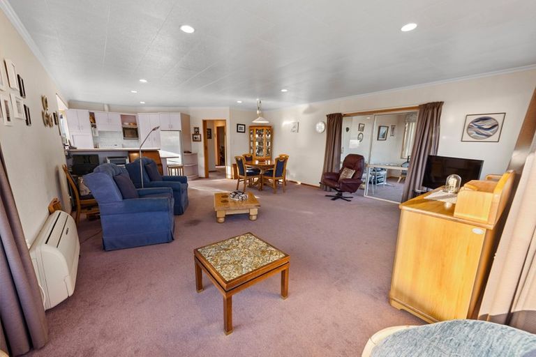 Photo of property in 24 Aotea Crescent, Gore, 9710