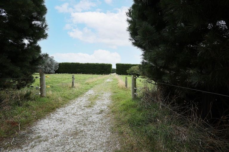 Photo of property in 898 Bluff Highway, Woodend, Invercargill, 9877
