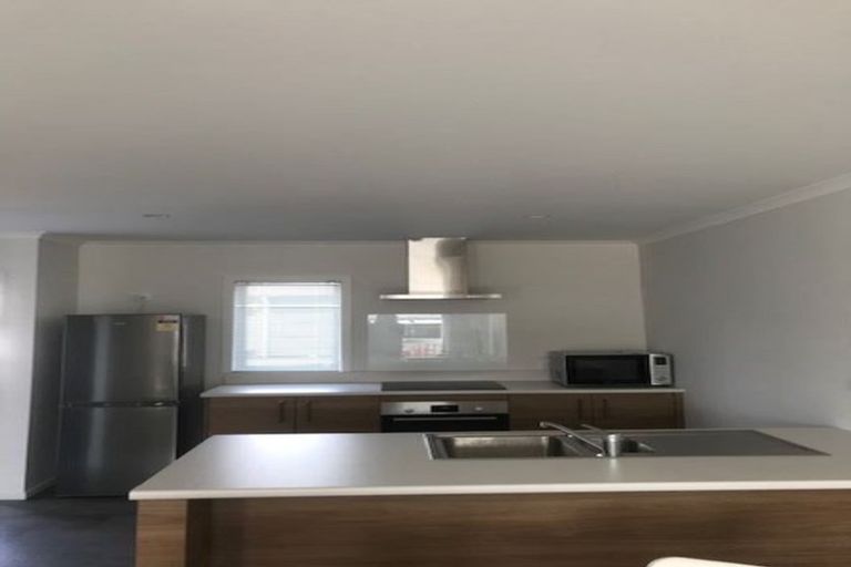 Photo of property in 2/7 Burrows Place, Ilam, Christchurch, 8041