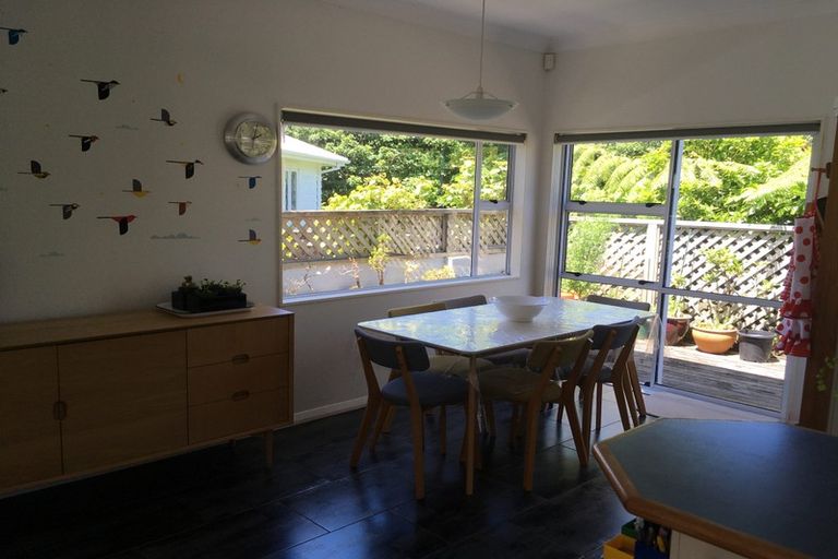 Photo of property in 3a Sydenham Street, Northland, Wellington, 6012
