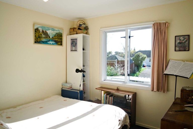 Photo of property in 2/33 Egremont Street, Belmont, Auckland, 0622