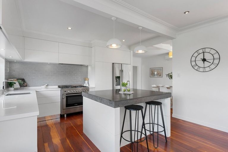 Photo of property in 70 Darraghs Road, Brookfield, Tauranga, 3110