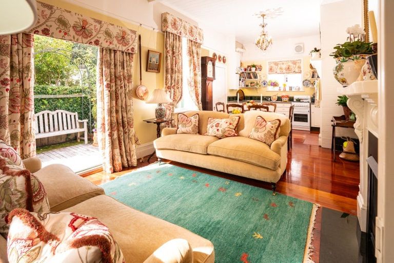 Photo of property in 6 Calgarry Avenue, Thorndon, Wellington, 6011