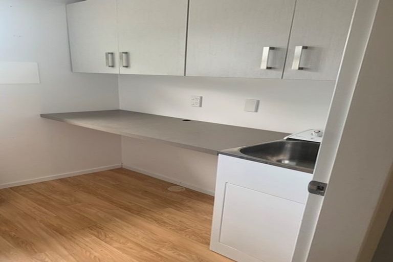 Photo of property in 26b Seddon Street, Waikanae, 5036