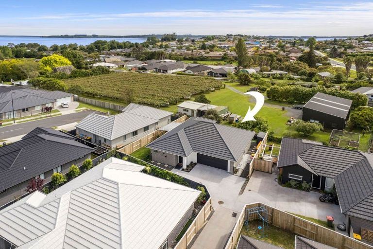 Photo of property in 14 Nottingham Road, Omokoroa, 3114